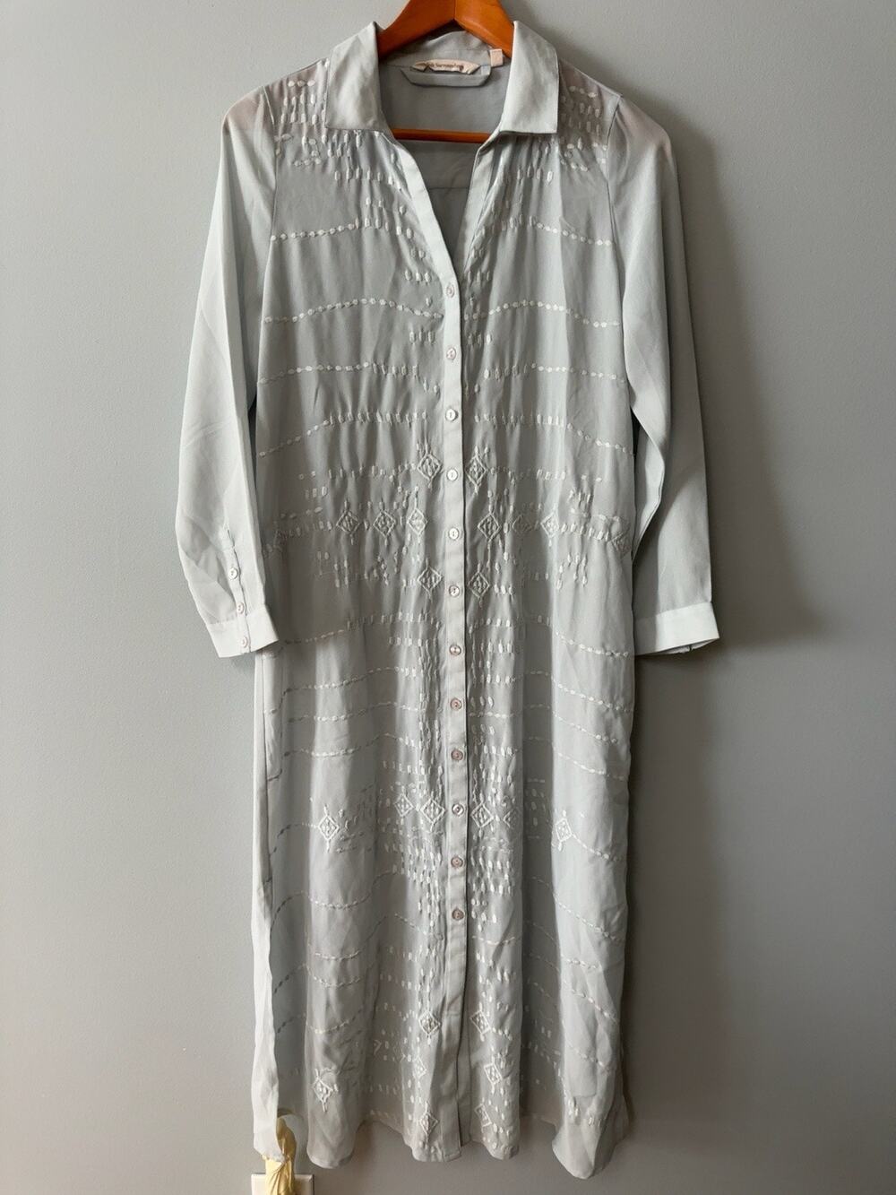Soft Surroundings PM Embroidered Shirt Dress Blue Gray Button Front Midi Petite